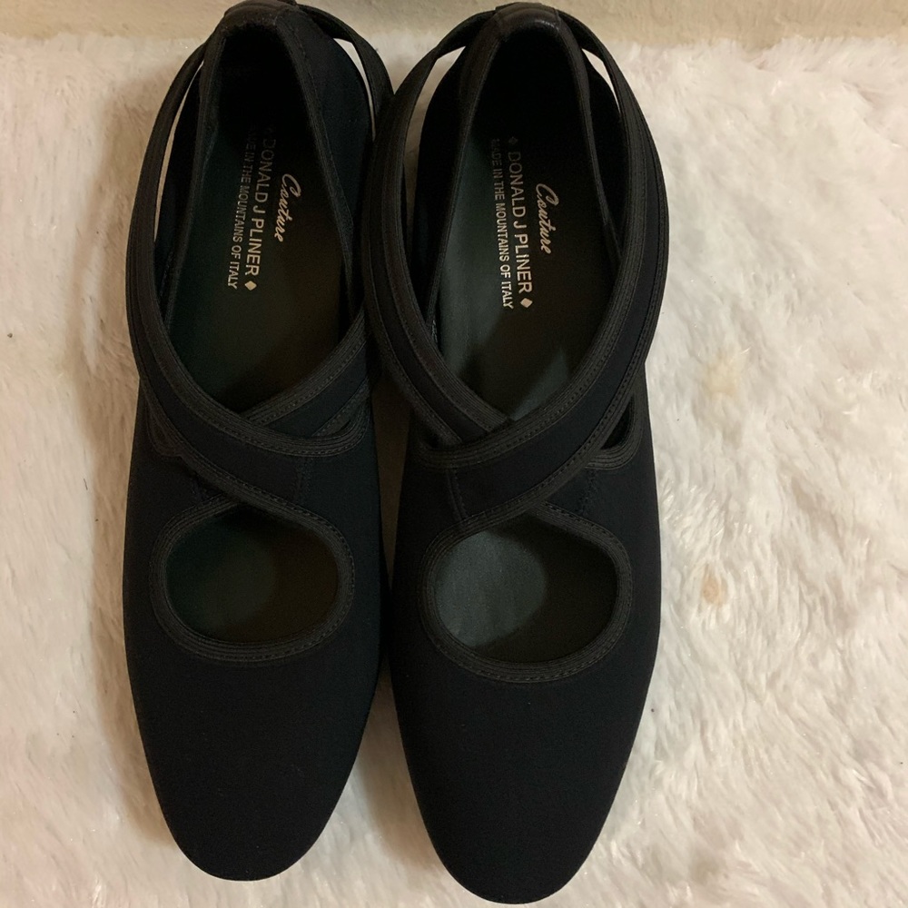 Donald J. Pliner criss Top Ballet Flats NWB